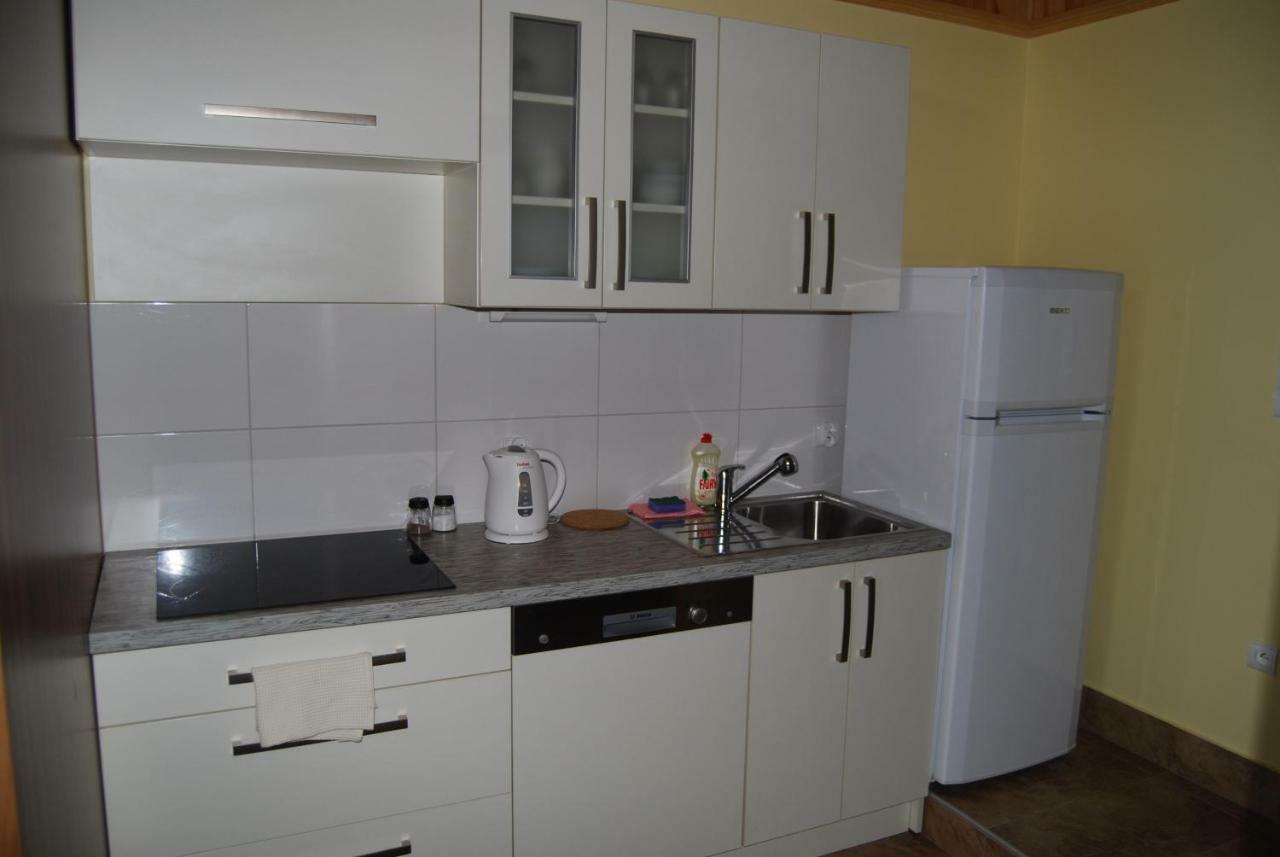 Villa Jura Pokoje Goscinne Zarki Buitenkant foto